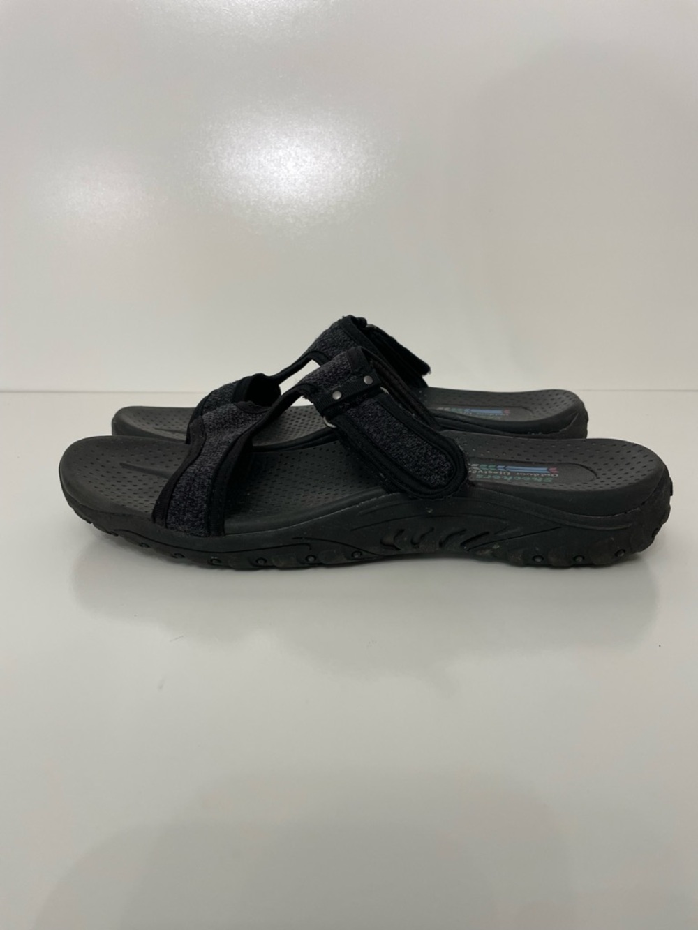 Skechers Women's Outdoor Black Adjustable Slide Sandals, size 9